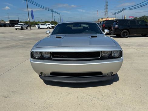 Used 2012 Dodge Challenger SXT Plus RWD image 3