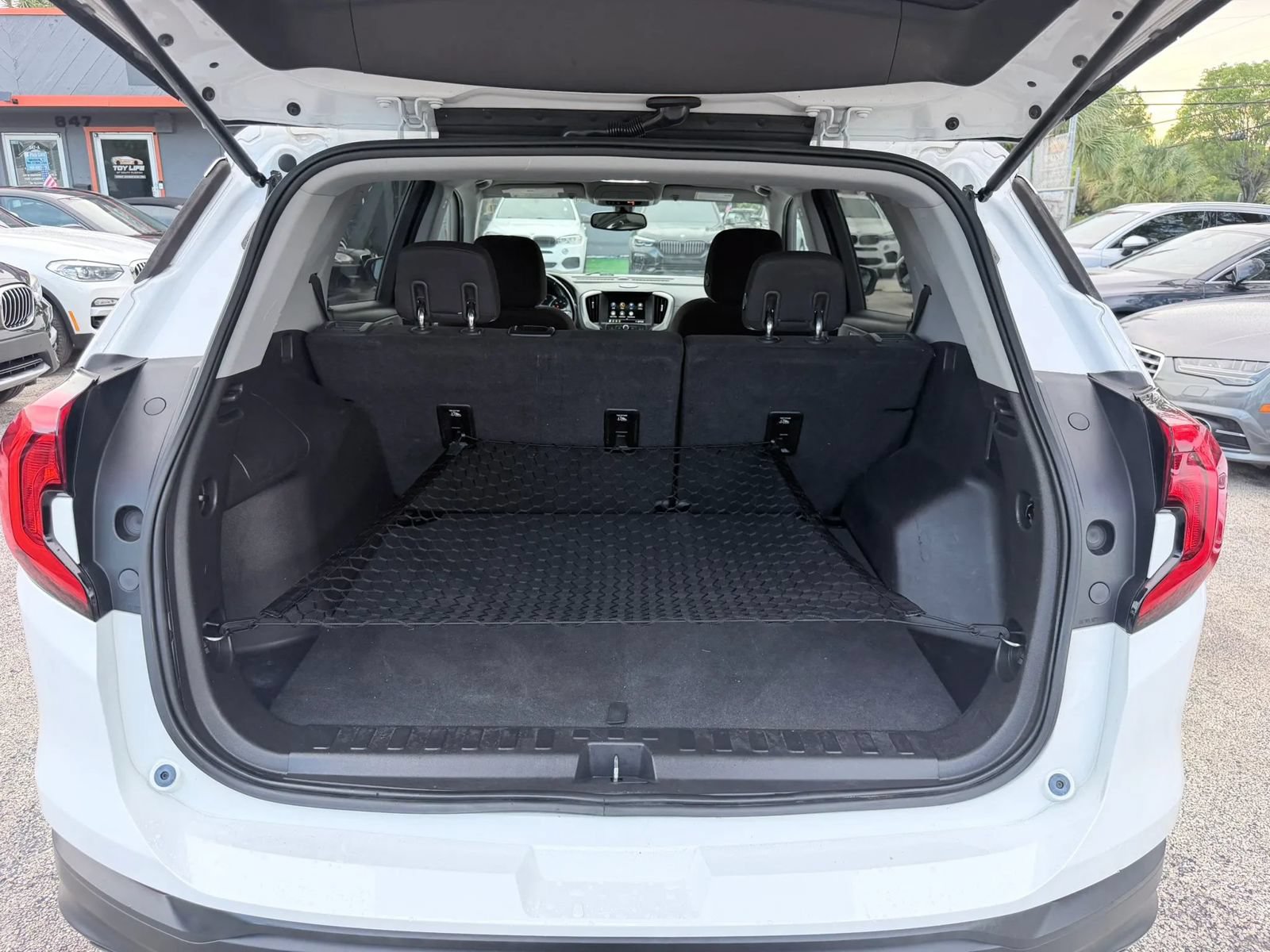 Used 2019 GMC Terrain SLE FWD image 30