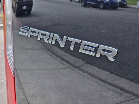 Used 2024 Mercedes-Benz Sprinter 4500 image 18