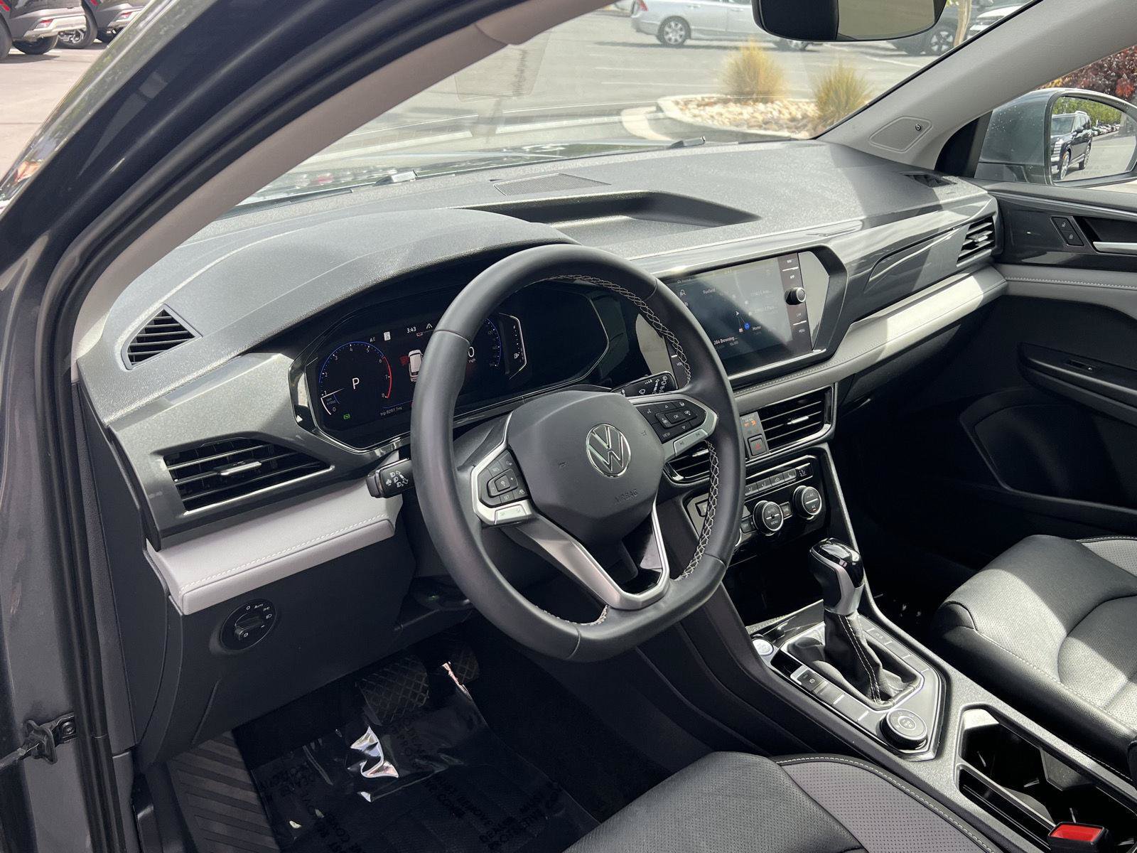 Used 2023 Volkswagen Taos SEL AWD/4WD image 33