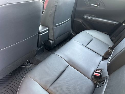 Certified 2025 Toyota Prius Plug-In Hybrid image 15