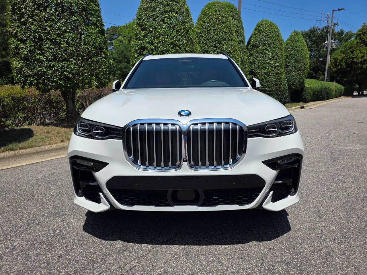 Used 2020 BMW X7 xDrive40i w/ M Sport Package AWD/4WD image 8