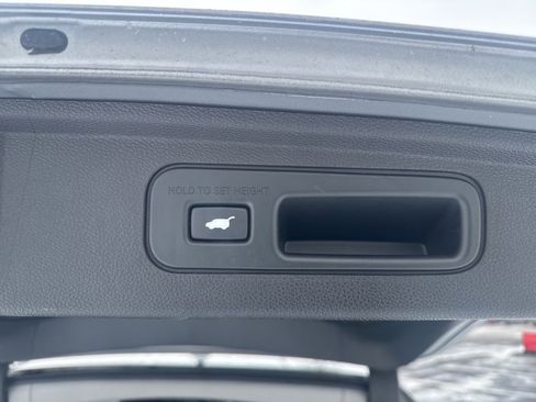 Certified 2023 Honda Odyssey EX-L image 12