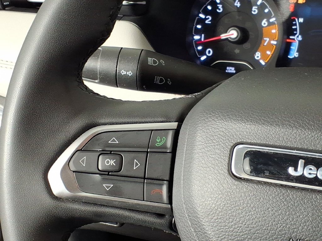 Used 2024 Jeep Compass Limited AWD/4WD image 21