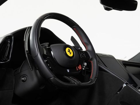Certified 2021 Ferrari Roma image 5
