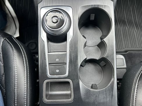 Certified 2023 Ford Escape Platinum w/ Premium Technology Package image 32