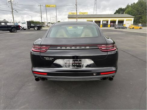 Used 2019 Porsche Panamera RWD image 7
