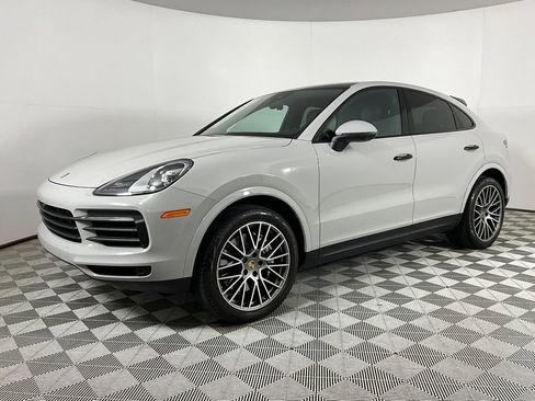 Used 2023 Porsche Cayenne Platinum Edition AWD/4WD image 1