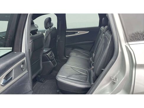 Used 2016 Lincoln MKX Reserve w/ Climate Package image 12