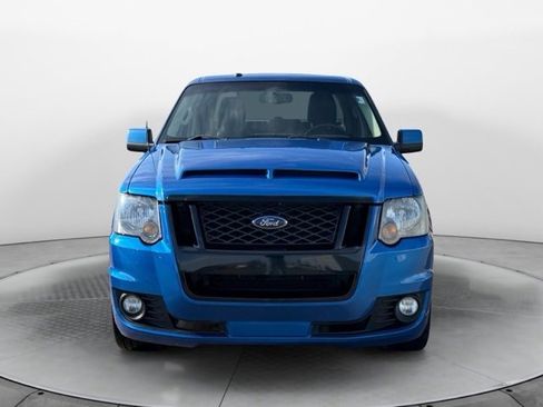 Used 2010 Ford Explorer Sport Trac Limited image 2