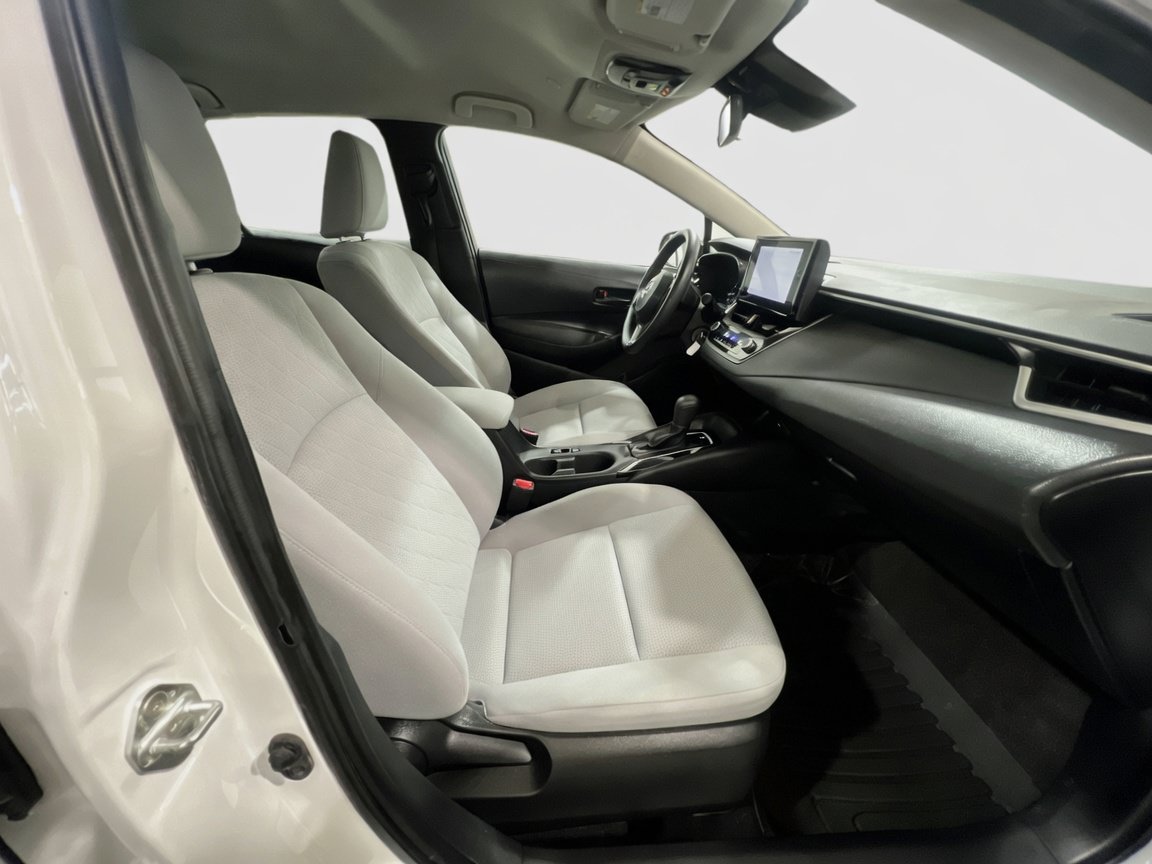 Used 2023 Toyota Corolla LE FWD image 19