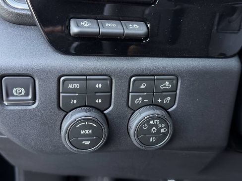 New 2026 Chevrolet Silverado 1500 High Country AWD/4WD image 18