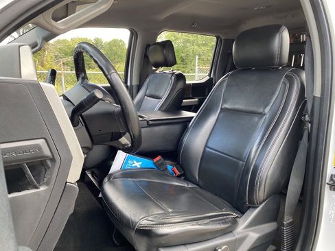 Used 2019 Ford F250 Lariat image 24