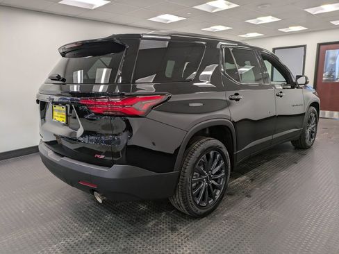 Used 2023 Chevrolet Traverse RS w/ LPO, Floor Liner Package image 4