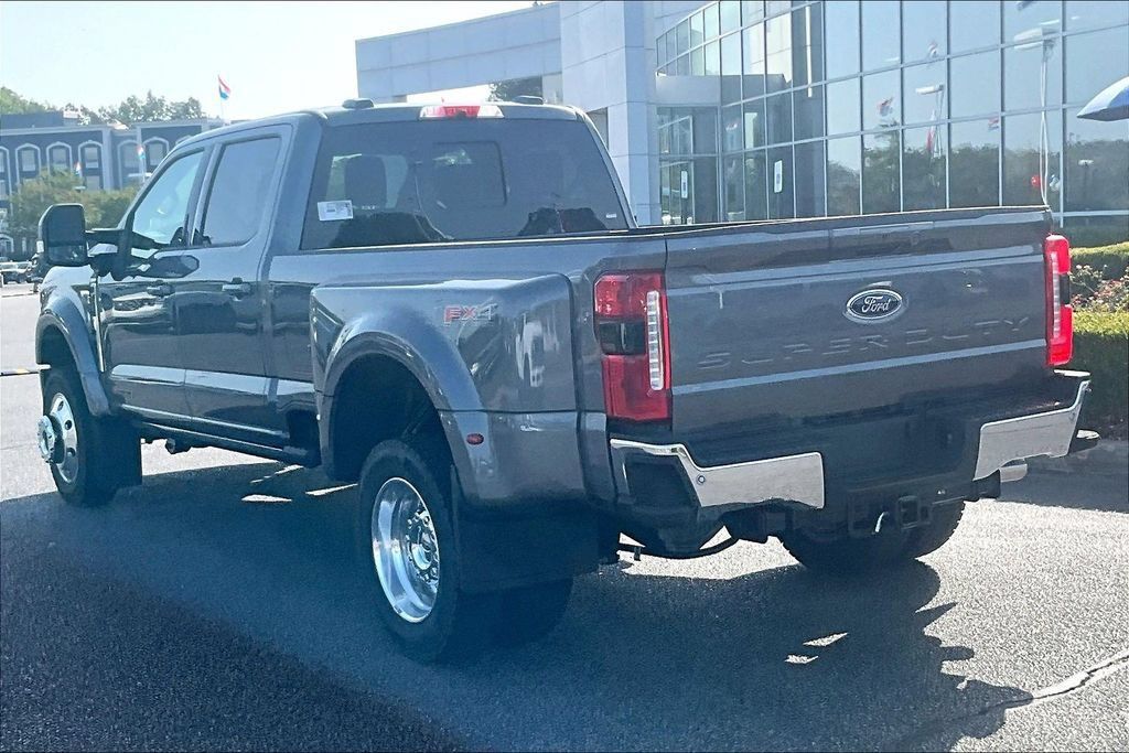 New 2026 Ford F450 Lariat w/ Lariat Ultimate Package AWD/4WD image 3