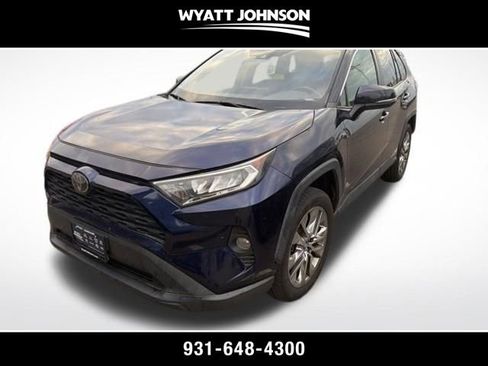 Used 2020 Toyota RAV4 XLE Premium image 1