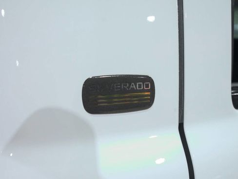 Used 2000 Chevrolet Silverado 1500 LS 2dr 4WD Standard Cab LB w/ Exterior Appearance Pkg image 27