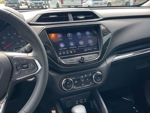 Used 2023 Chevrolet TrailBlazer ACTIV w/ Convenience Package image 7