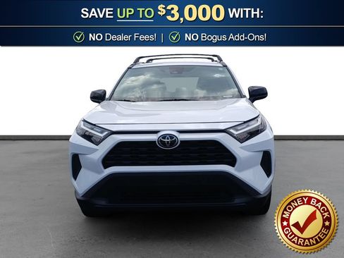 Used 2025 Toyota RAV4 LE AWD/4WD image 11