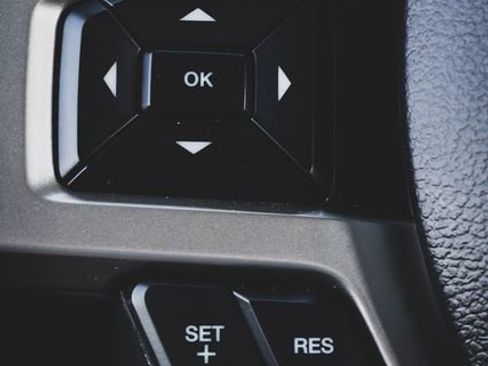 Used 2019 Ford F150 Lariat image 5