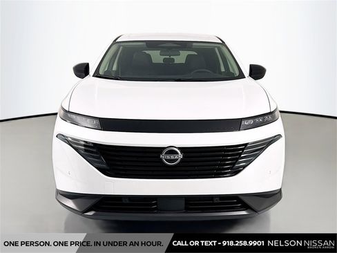 New 2025 Nissan Murano SV image 2