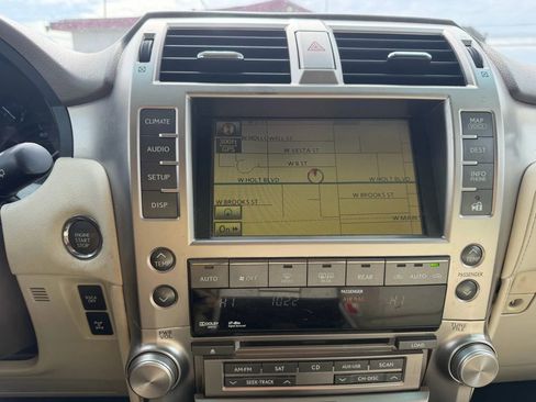 Used 2010 Lexus GX 460 image 28
