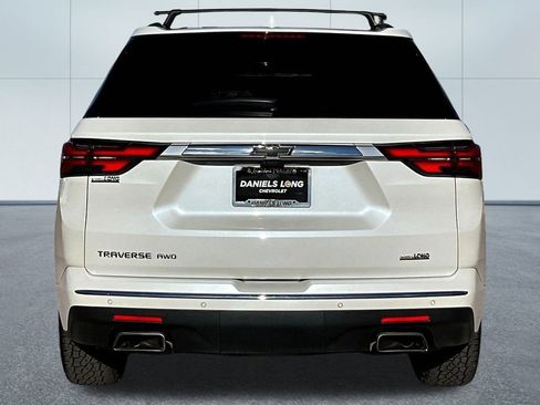 Used 2023 Chevrolet Traverse High Country w/ LPO, Floor Liner Package image 4