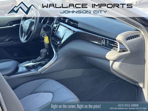 Used 2019 Toyota Camry LE image 25