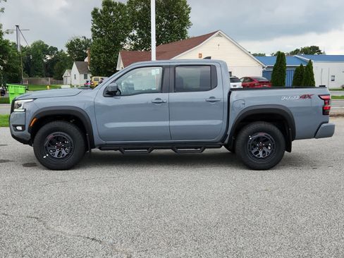 New 2025 Nissan Frontier PRO-4X AWD/4WD image 5
