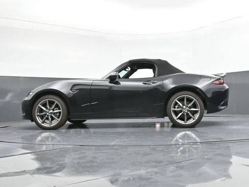 Used 2023 MAZDA MX-5 Miata Grand Touring w/ Weather Package image 22