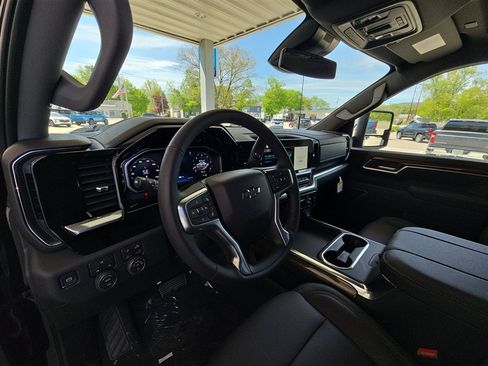 New 2026 Chevrolet Silverado 2500 LT w/ Trail Boss Package AWD/4WD image 10