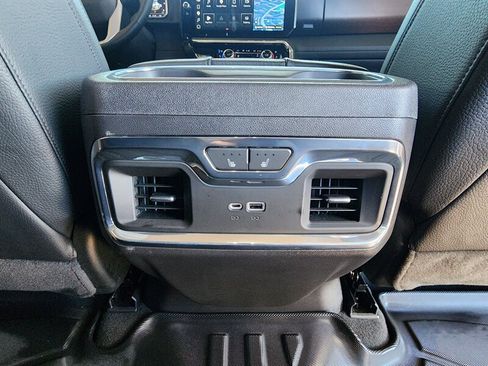 Used 2023 GMC Sierra 1500 Denali w/ Technology Package AWD/4WD image 86