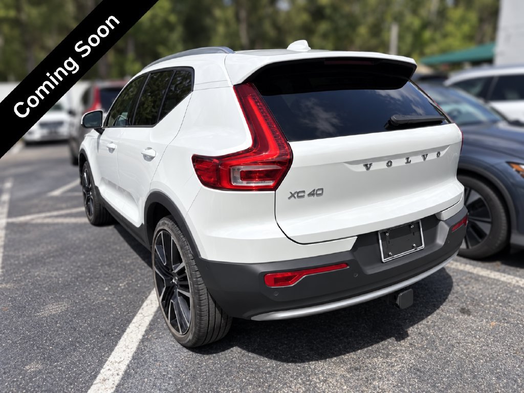 Certified 2024 Volvo XC40 B5 Ultimate w/ Protection Package Premier AWD/4WD image 5