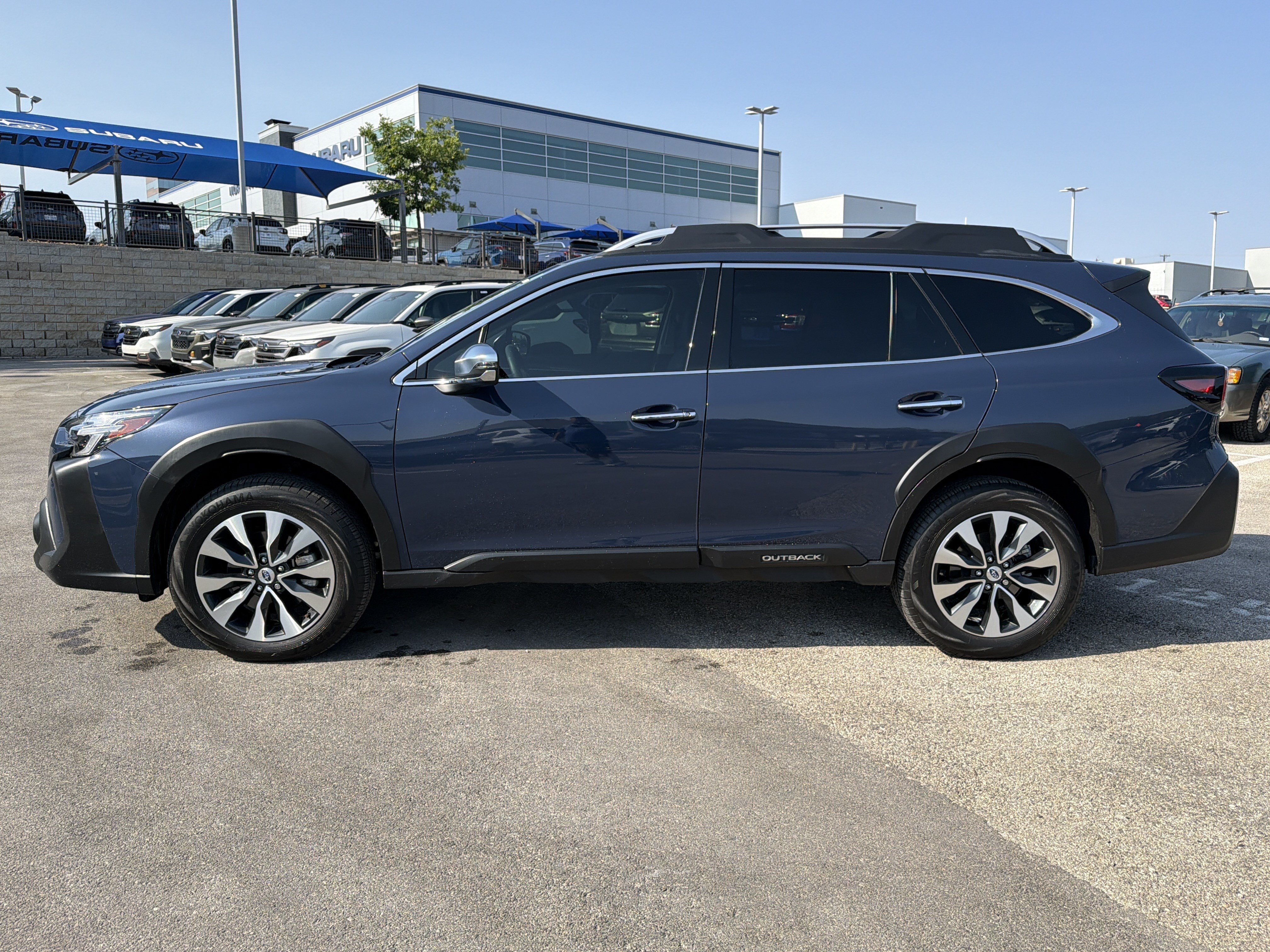 Certified 2025 Subaru Outback Touring XT AWD/4WD image 6