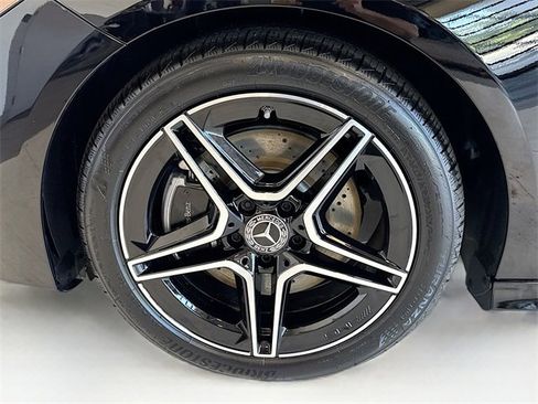 Used 2025 Mercedes-Benz CLA 250 4MATIC image 7