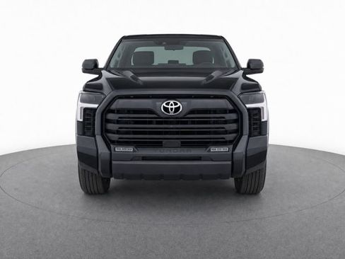 Used 2023 Toyota Tundra SR5 w/ SR5 Convenience Package AWD/4WD image 5