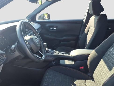 Used 2025 Honda HR-V Sport image 7