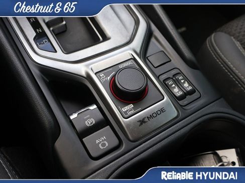 Used 2023 Subaru Forester Premium AWD/4WD image 40