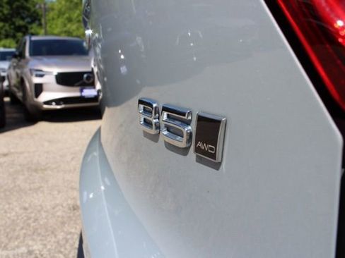 Certified 2024 Volvo XC40 B5 Ultimate w/ Climate Package AWD/4WD image 15
