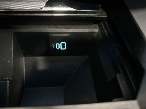 Used 2023 Ford F450 Lariat w/ Lariat Ultimate Package image 25