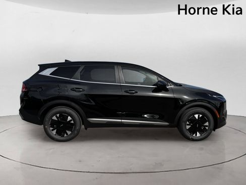 New 2026 Kia Sportage LX FWD image 4