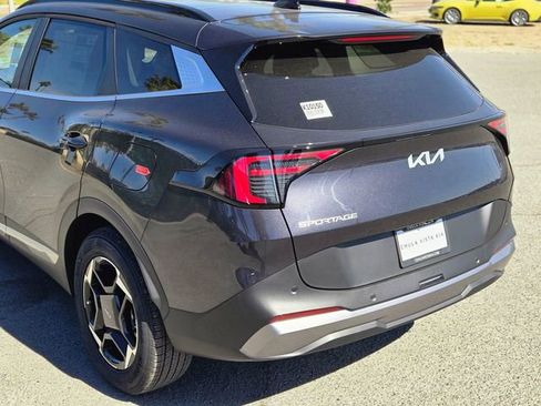 New 2026 Kia Sportage EX image 8