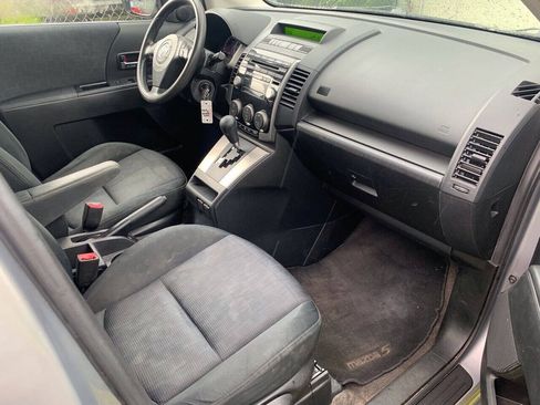 Used 2010 MAZDA MAZDA5 Sport w/ Popular Equipment Pkg FWD image 12