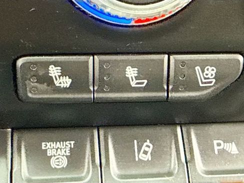 Used 2020 GMC Sierra 3500 Denali w/ Denali Ultimate Package image 22