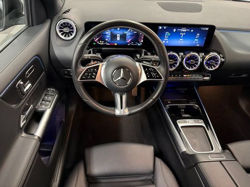 Used 2025 Mercedes-Benz GLA 250 4MATIC image 19