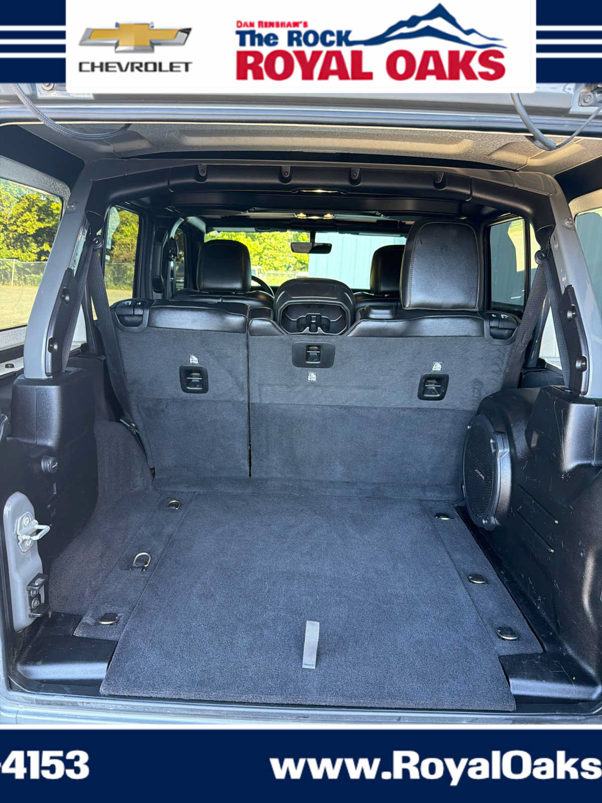 Used 2020 Jeep Wrangler Unlimited Sahara AWD/4WD image 8