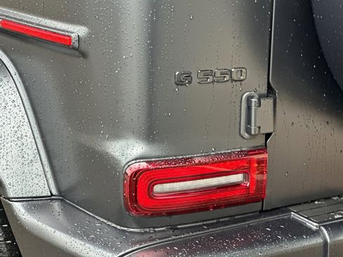 Used 2021 Mercedes-Benz G 550 image 12