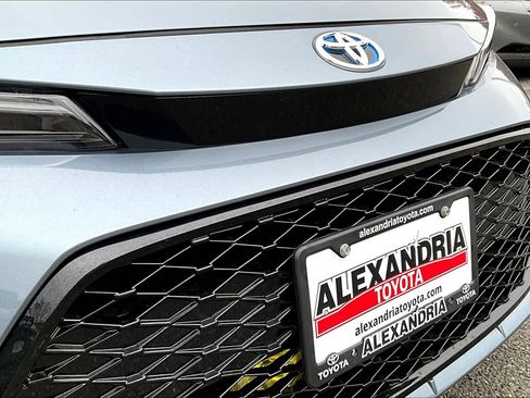 Used 2024 Toyota Corolla SE AWD/4WD image 27