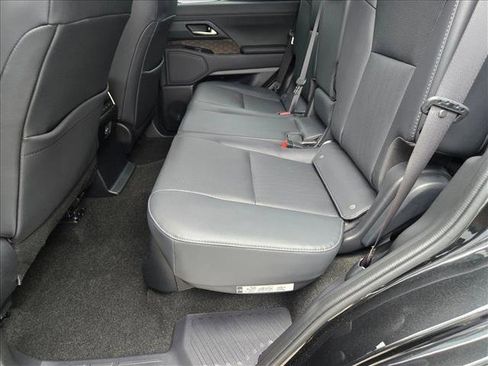 Used 2025 Lexus GX 550 w/ Accessory Package (Z1) image 17