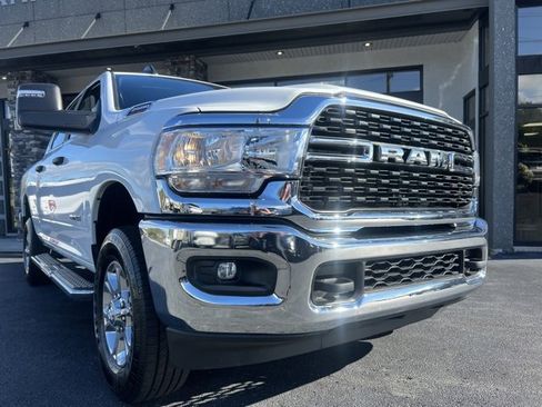 Used 2024 RAM 2500 Big Horn w/ Bed Utility Group image 3